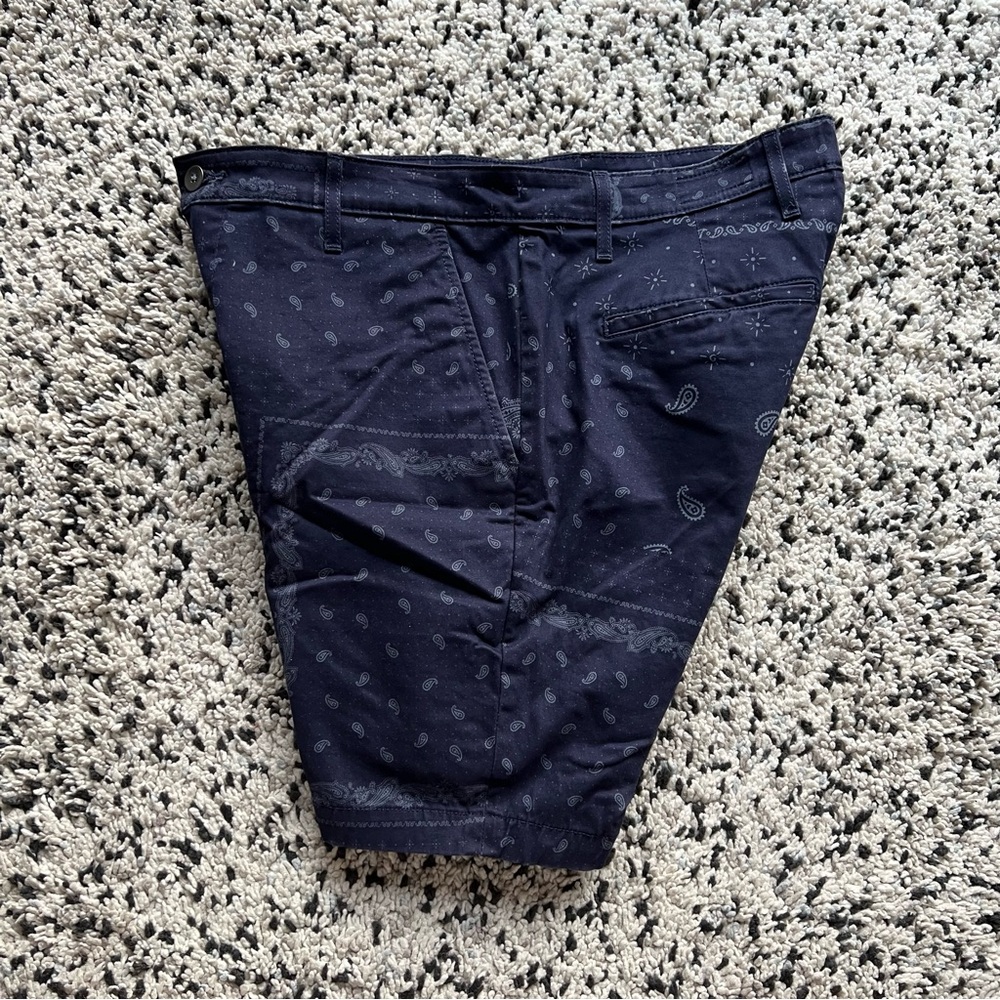 Adriano Goldschmied AG The Wanderer Shorts Navy Blue Bandana Print Stretch 36 - Picture 7 of 12